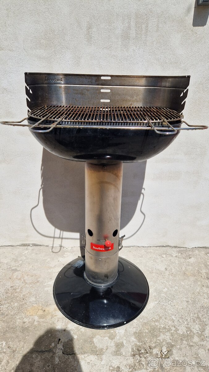 Zahradni gril Barbecook