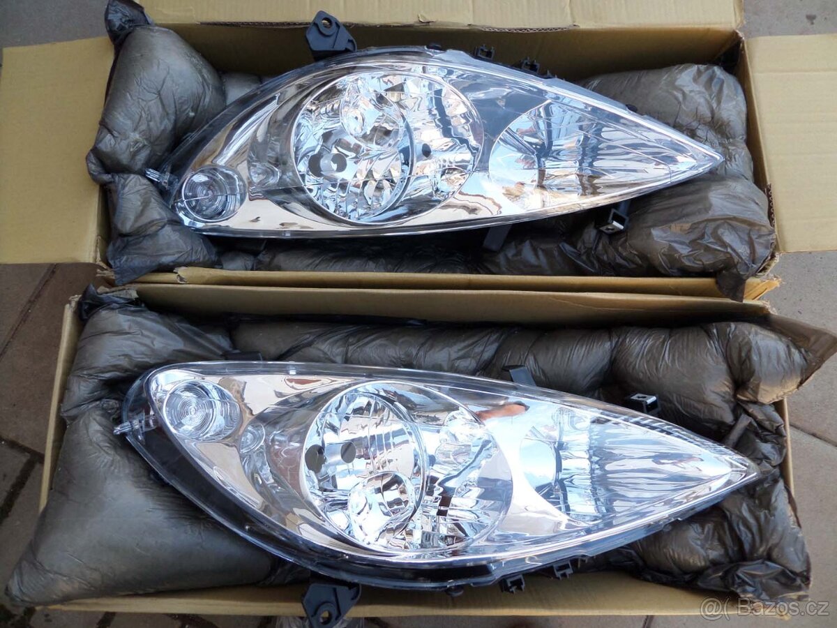 Přední lampy Peugeot 307