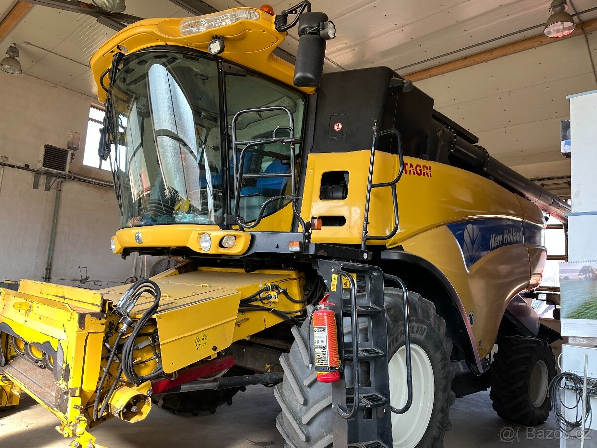 New Holland CX 8080