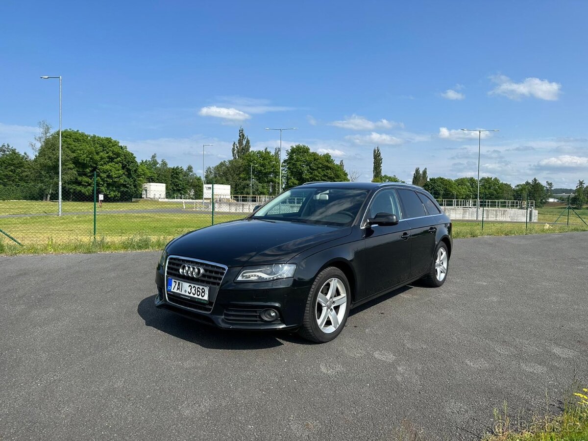 Audi a4 2.0tdi Automat 2011 Navi,Side line assist,handsfree