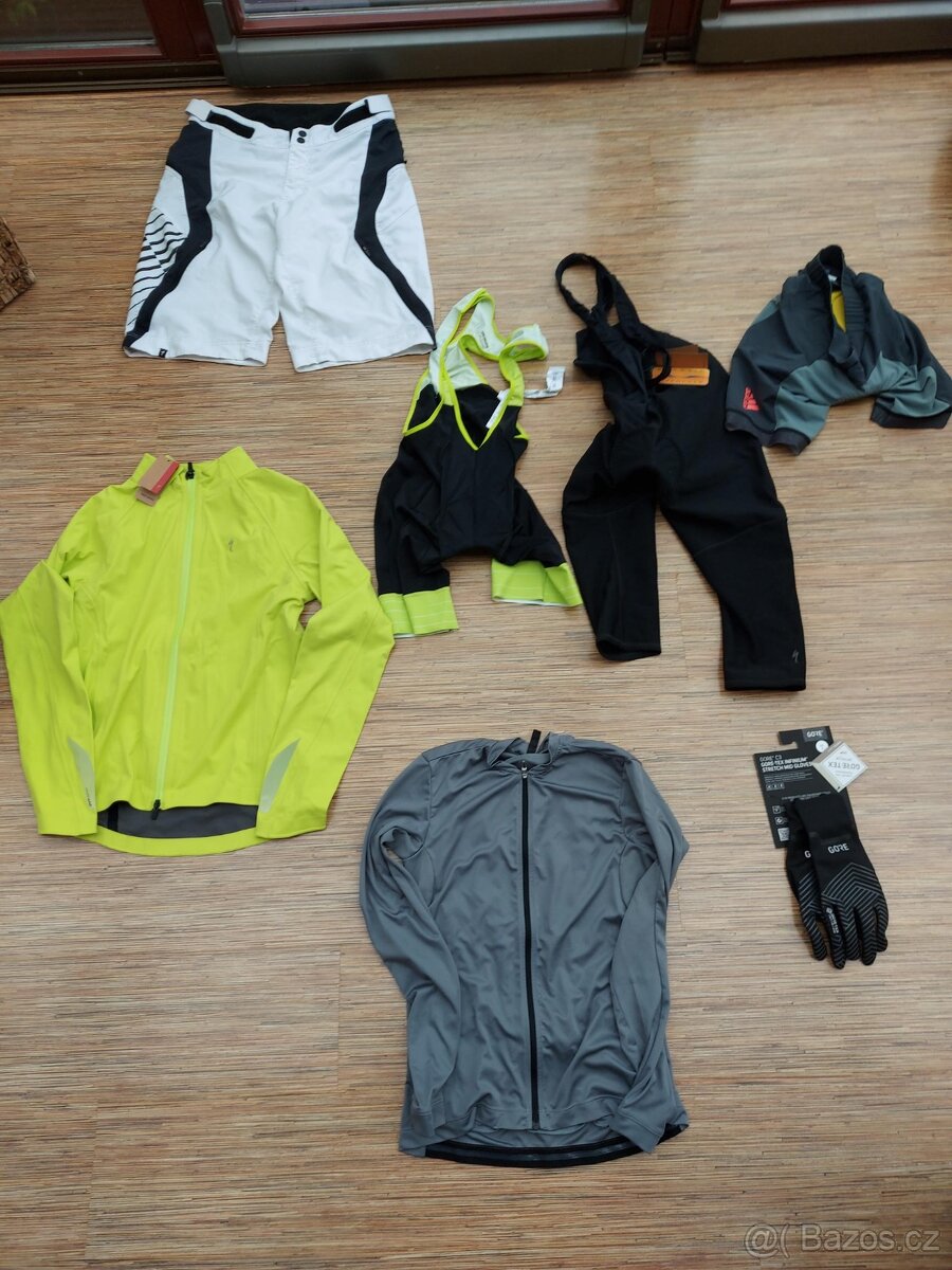 Cyklistické oblečení Specialized , Gore a Adidas