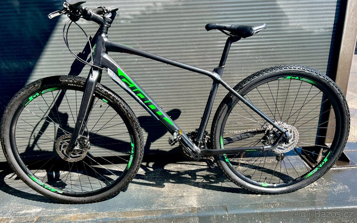 Giant ToughRoad SLR 2 (2020) - perfektní stav, málo jeté
