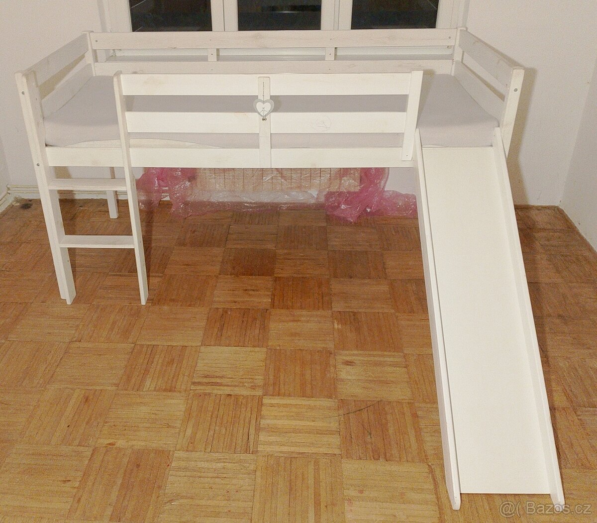 Detska postel 90x200, schudky, klouzacka, matrace.