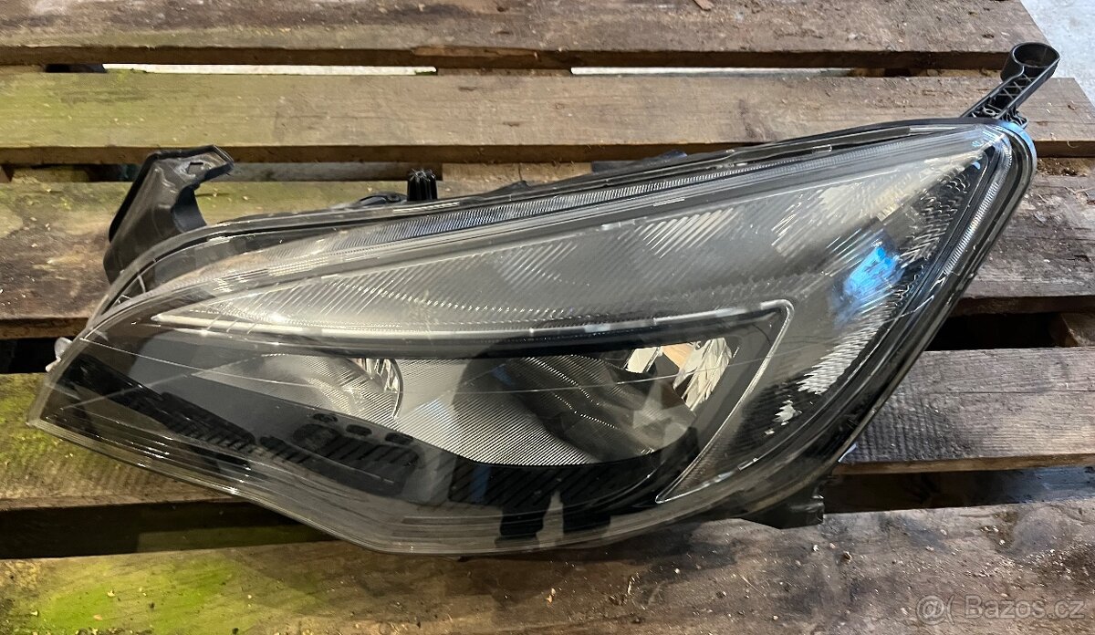 Opel Astra J levé přední světlo original