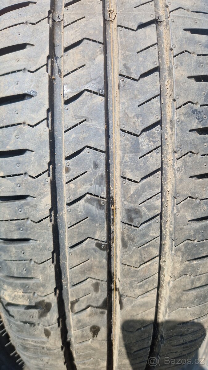 Pneu 215/65/16C 2x letni