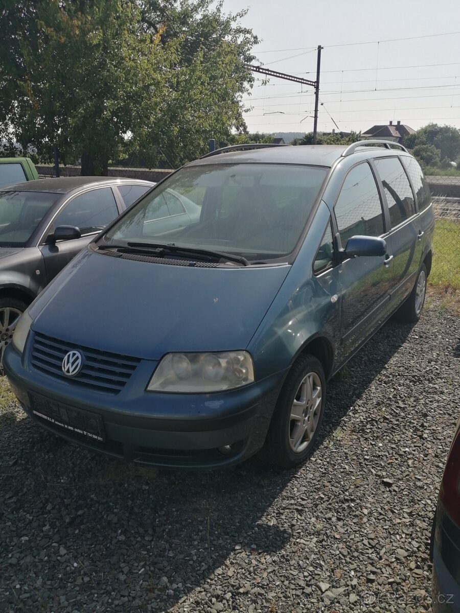 Volkswagen Sharan 1.9 tdi, 85 KW.