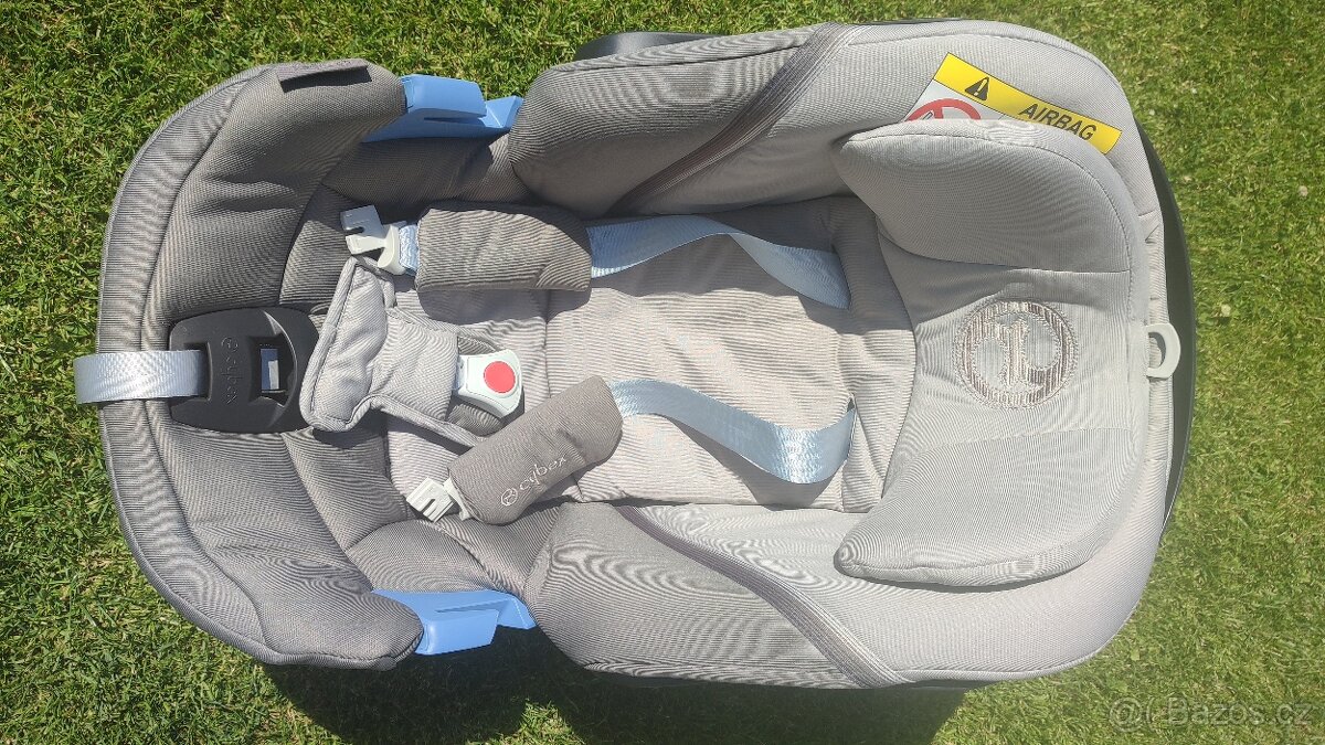 Autosedačka Cybex Aron 5 + základna a adaptéry