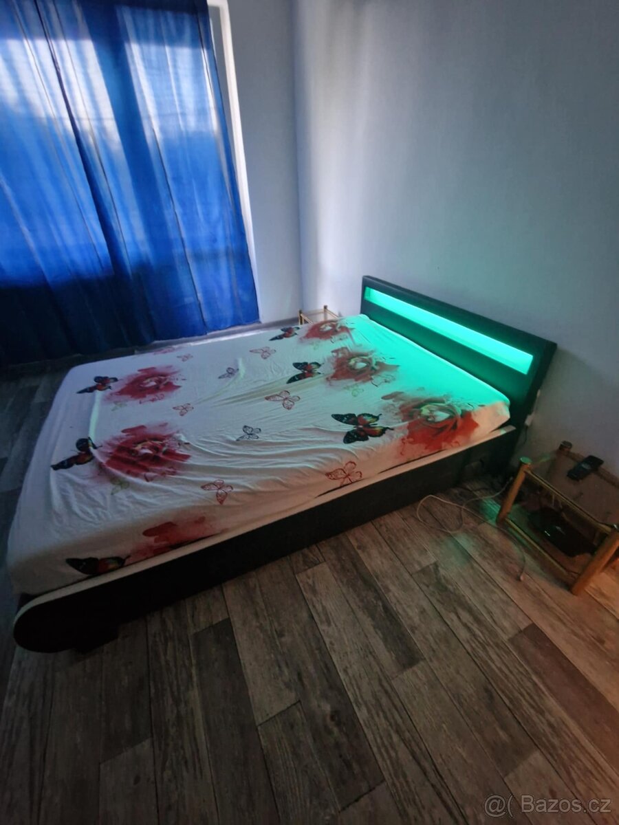 Prodám levně spěchá