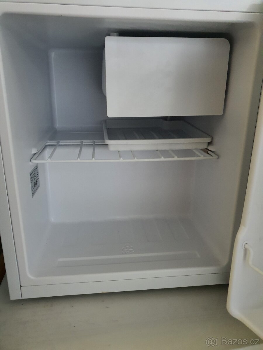lednička mini 51cm