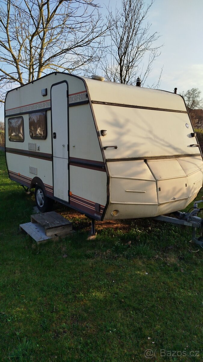 karavan Frakia 420