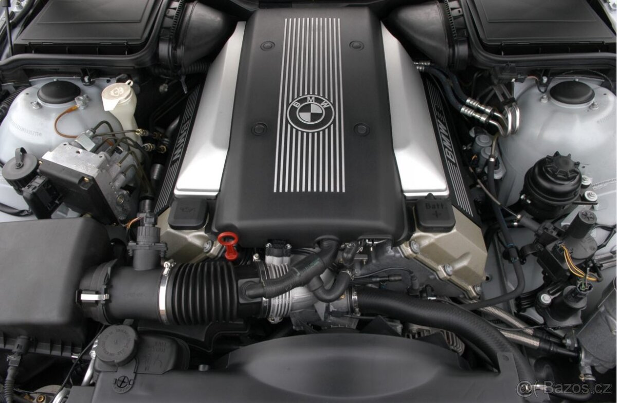 Kompl motor BMW E53 X5 4.4 V8 M62B44 (448S2) 05r