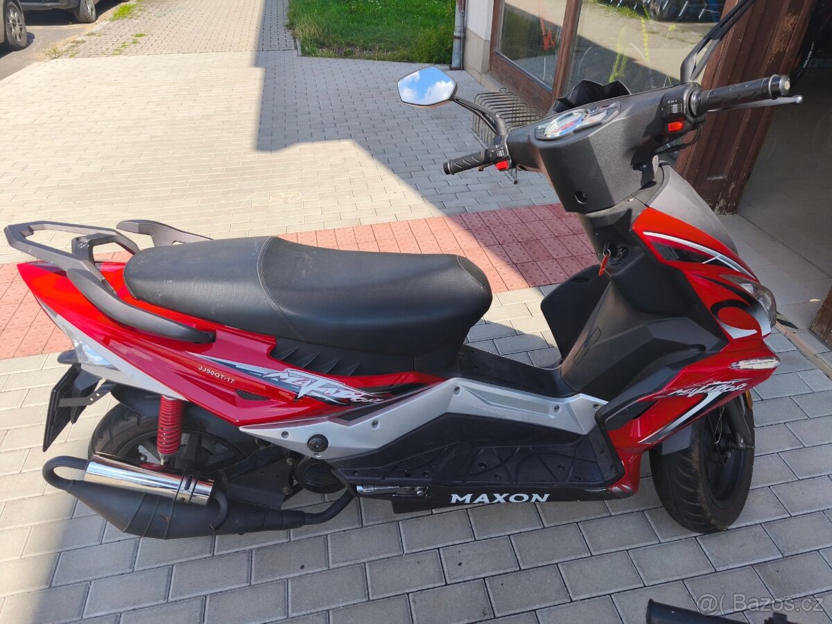 Skútr Maxon Matador 50