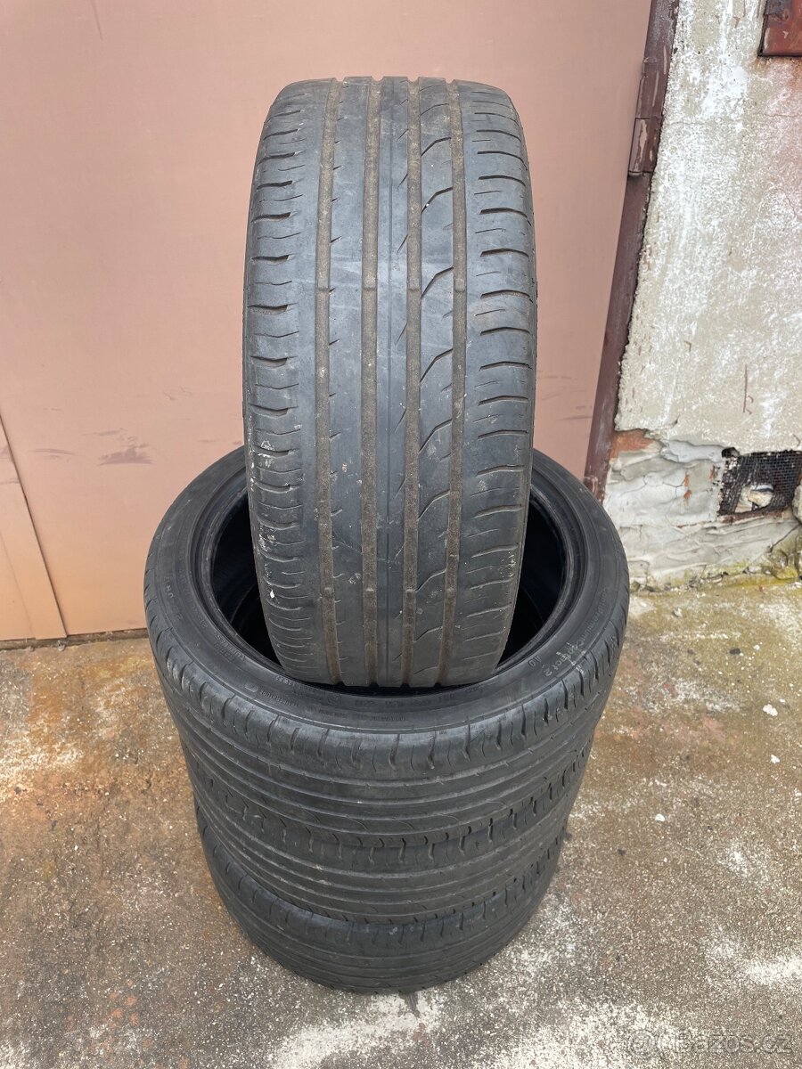 Letní pneu 215/40/17