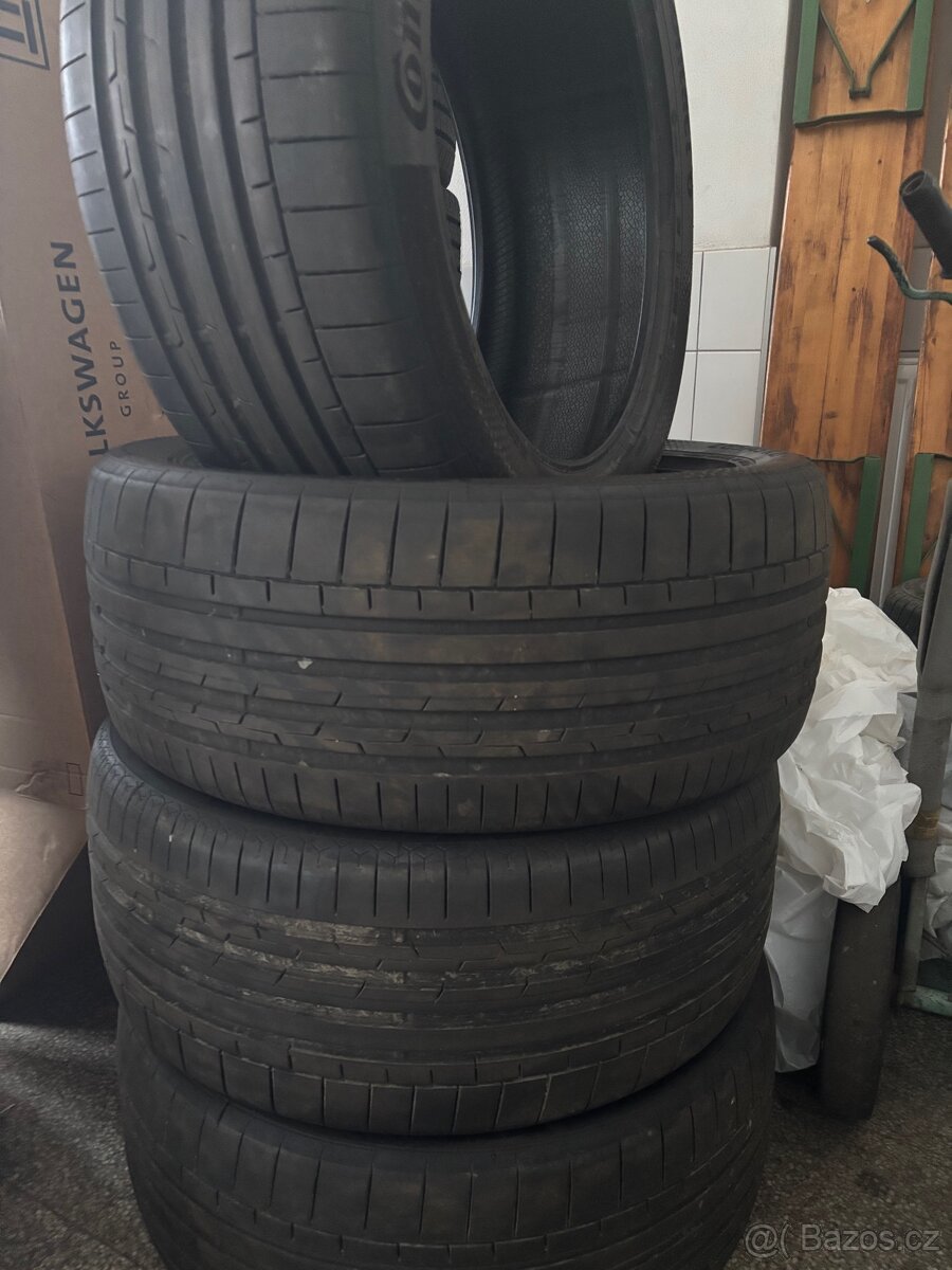 285/45/21 continental