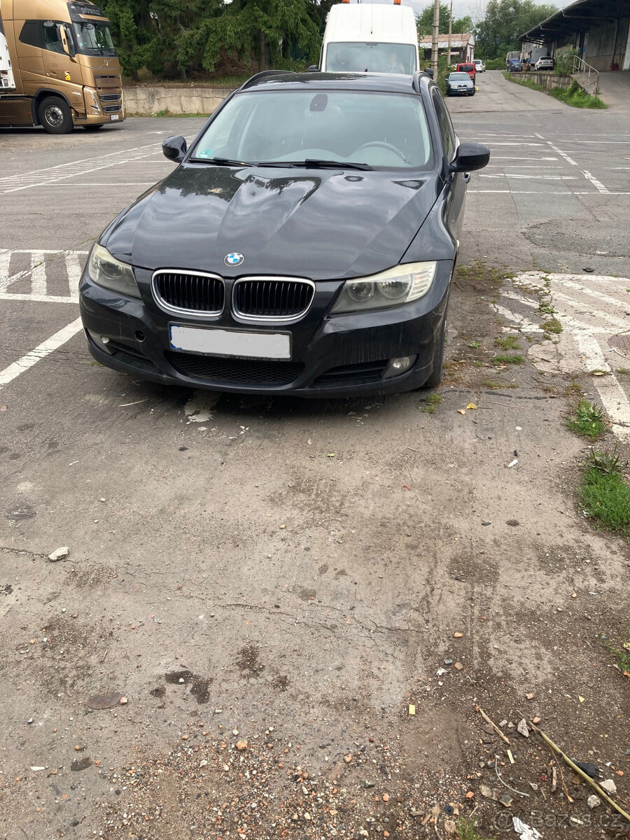 BMW Řada 3, BMW 318D Combi Manual 2.0TDI