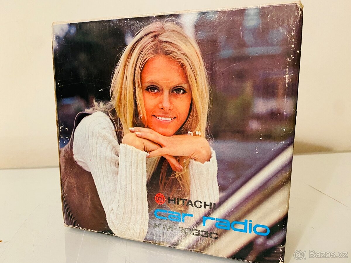 Vintage autorádio Hitachi KM 1033C, r.72, nové, zabalené