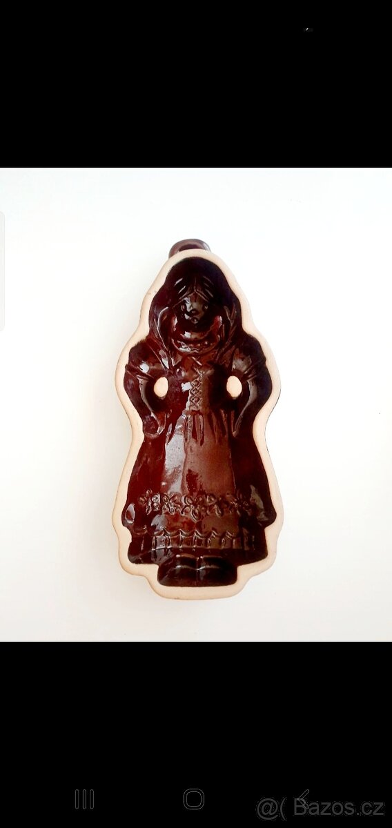 Keramická forma panenky