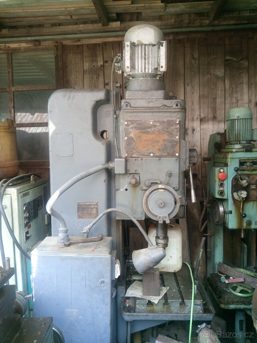 vrtačka stojanová RUS, typ 2H125