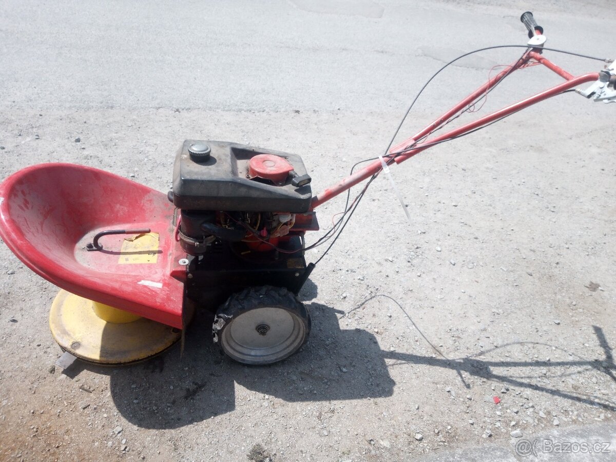 Prodám jednobubnovou sekačku VARI - Třeboň