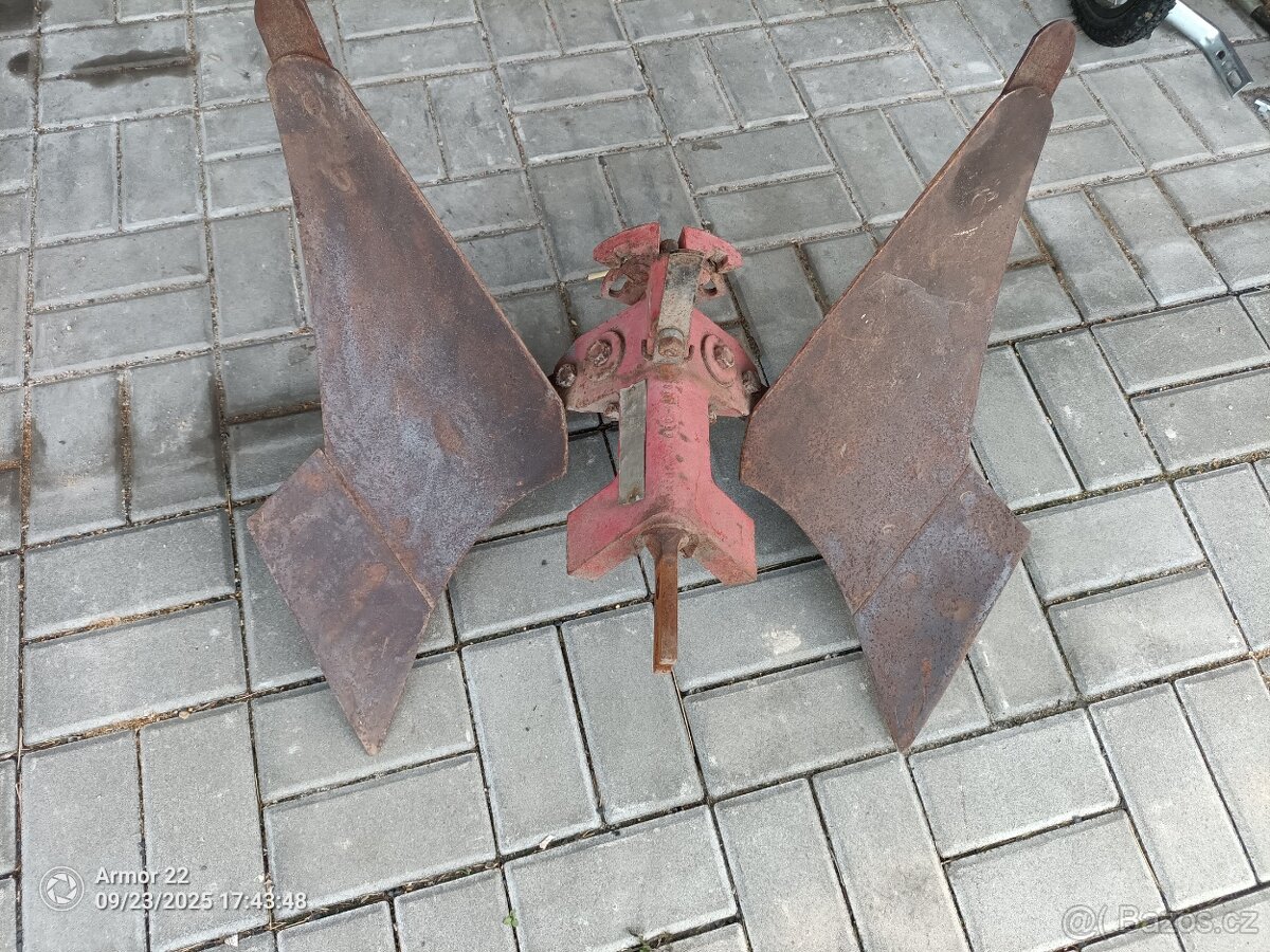 Prodám pluh obracak na Tera Vari