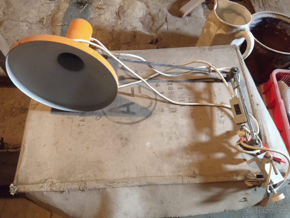 Prodám retro lampy, stínítka