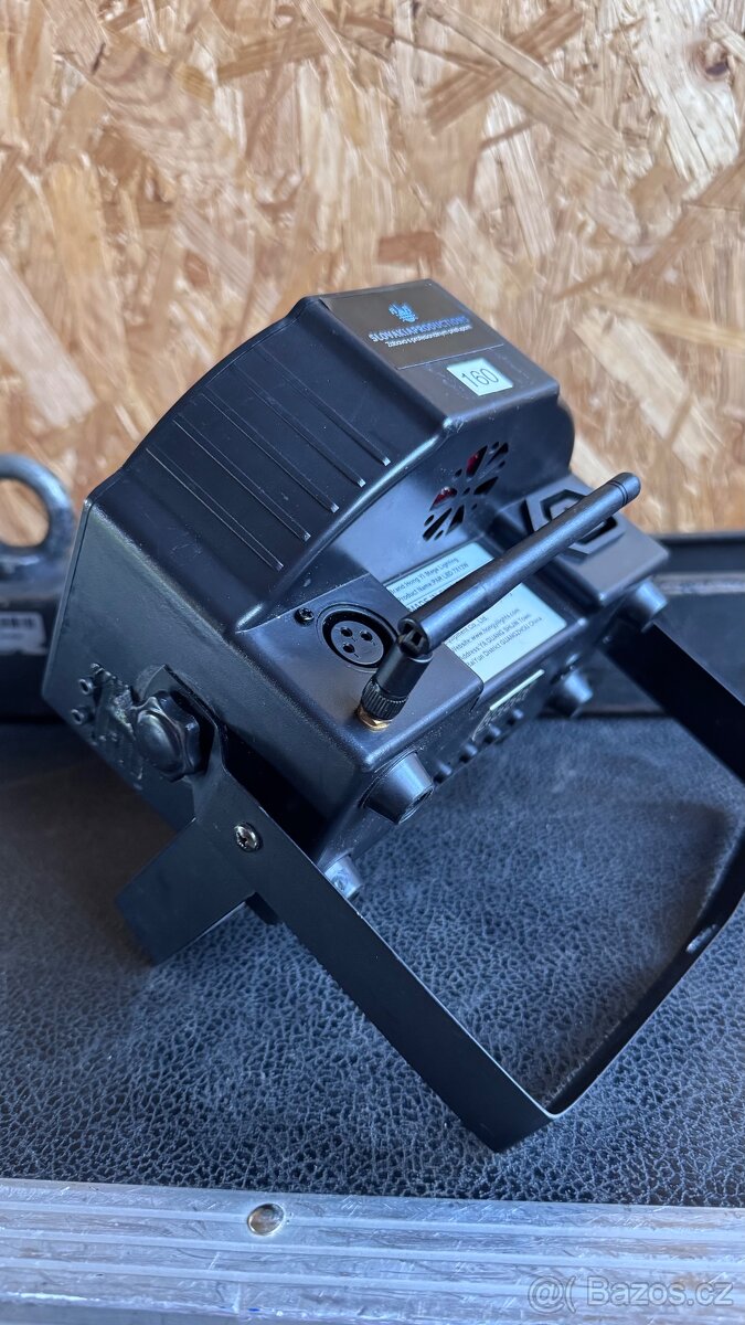 LED PAR reflektory s WiFi ovládáním – 9 ks