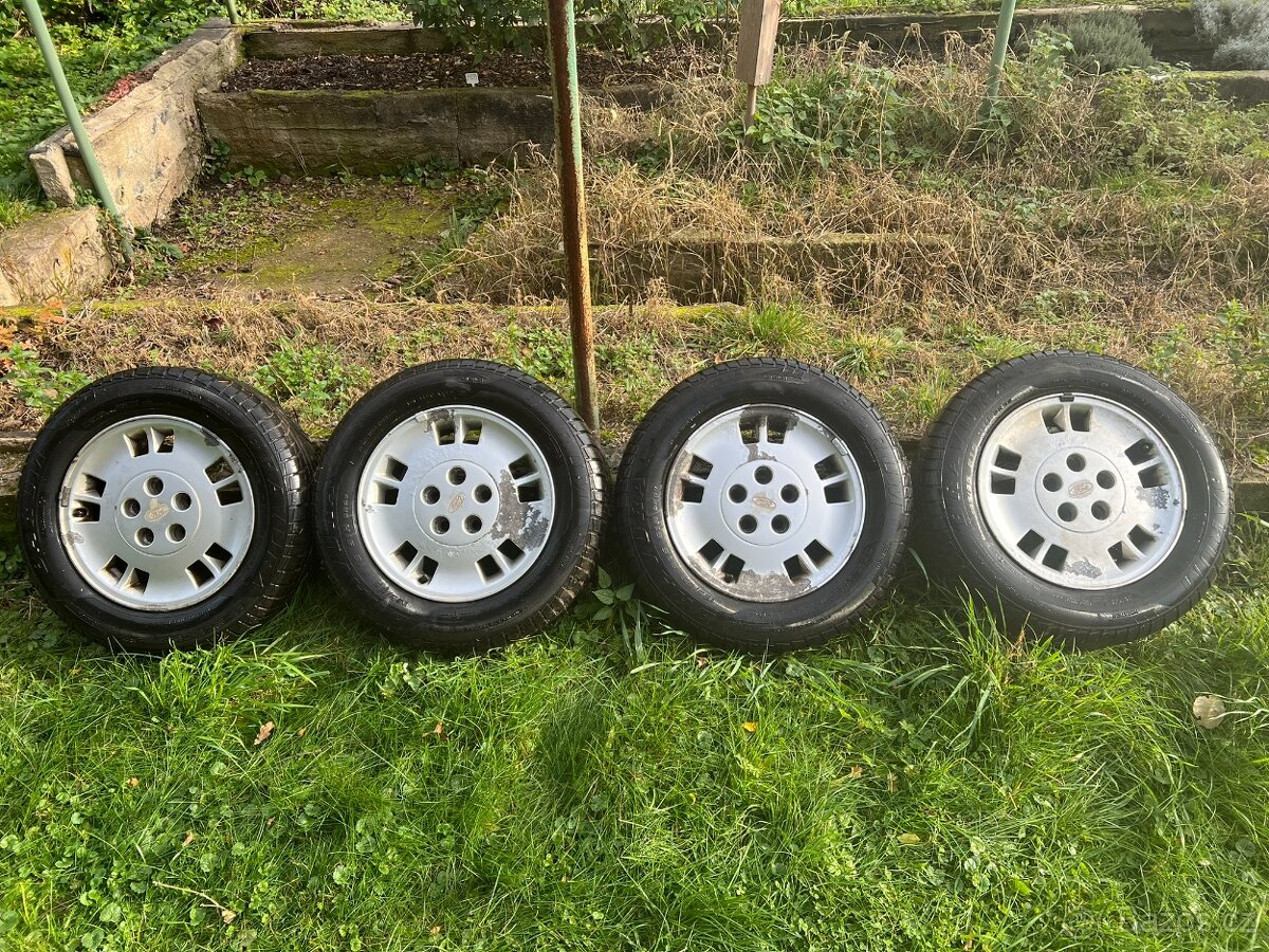 Ford Scorpio sada 15" litých/hliníkových kol