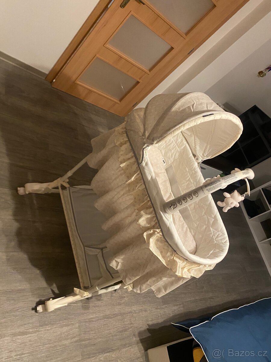 Multifunkční kolébka