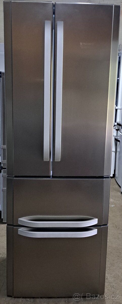 Americká lednice HotPoint-Ariston, nerez.