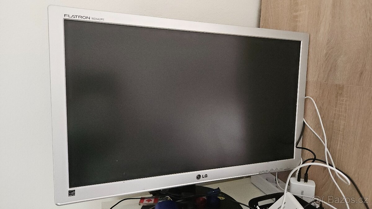 Monitor 24" LG Flatron