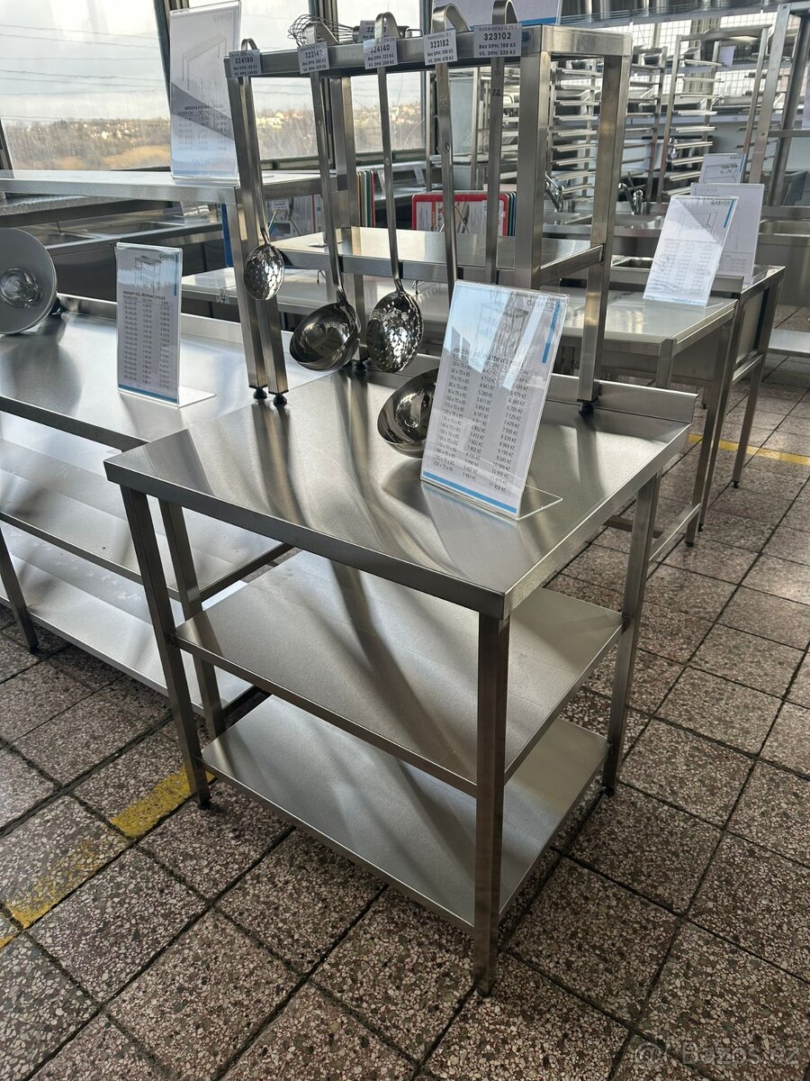 Nerezový stůl 2 police