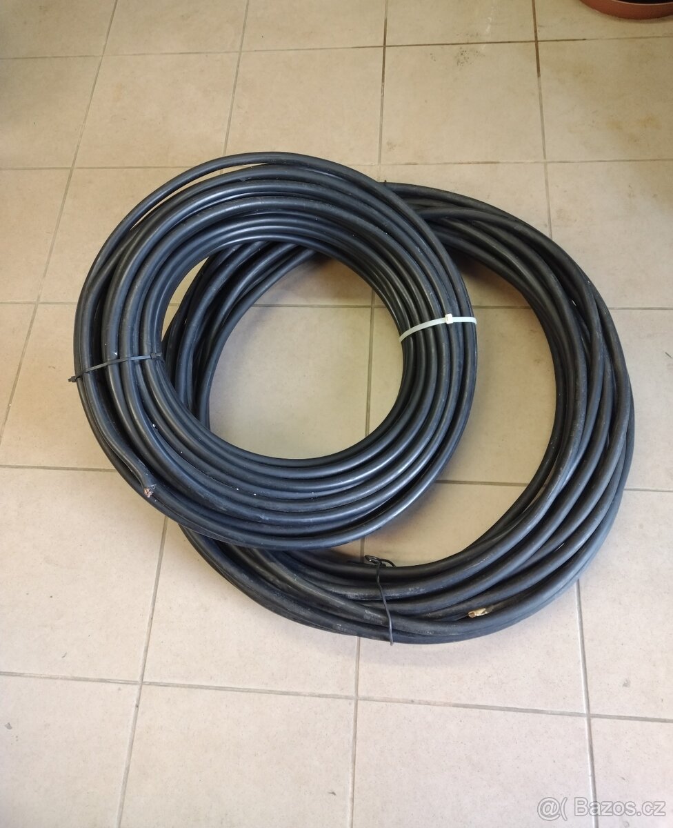 Kabel CYKY 4x10 + různý elektromateriál