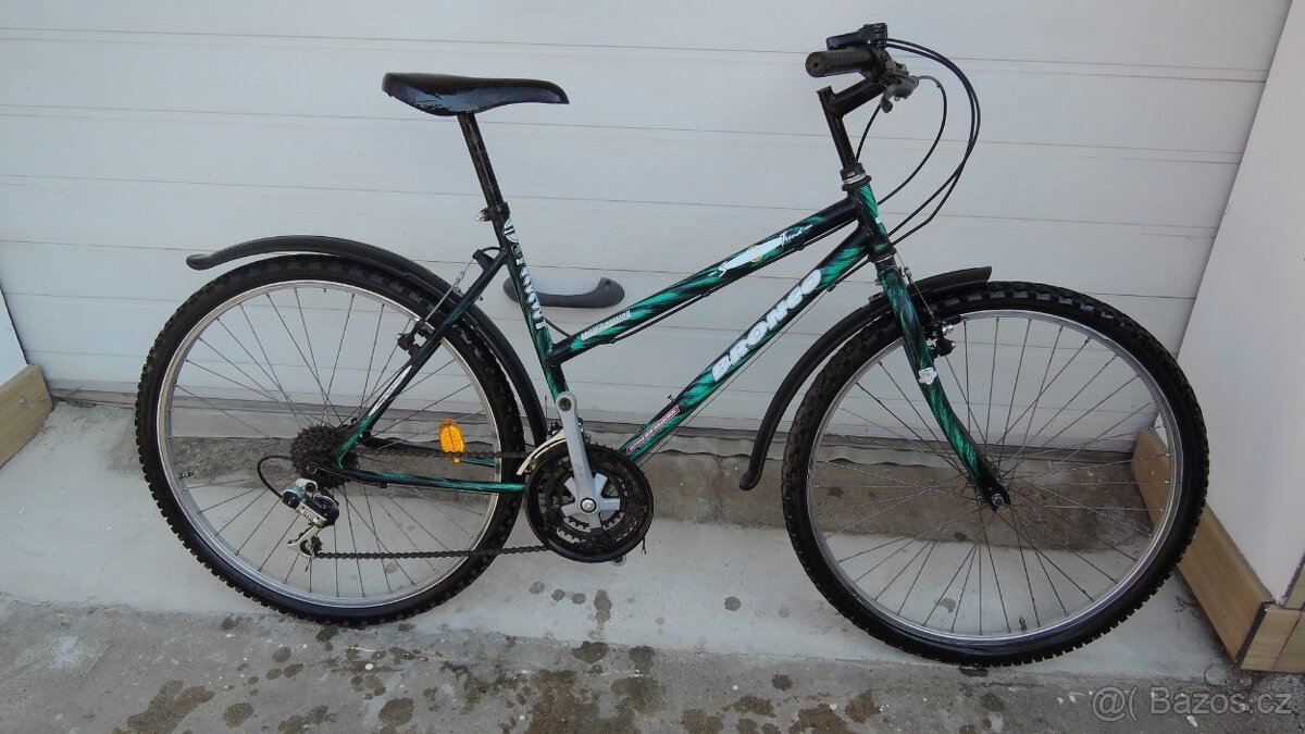 Trekové kolo Bronco 26"