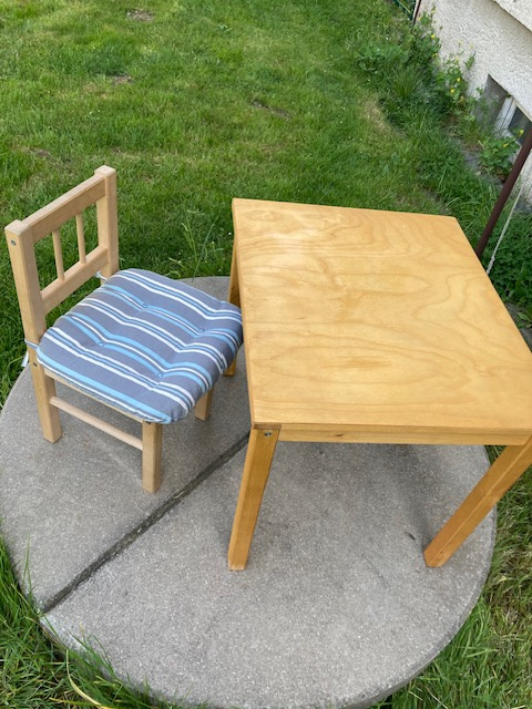 židlička a stoleček /židle a stůl Ikea Svala