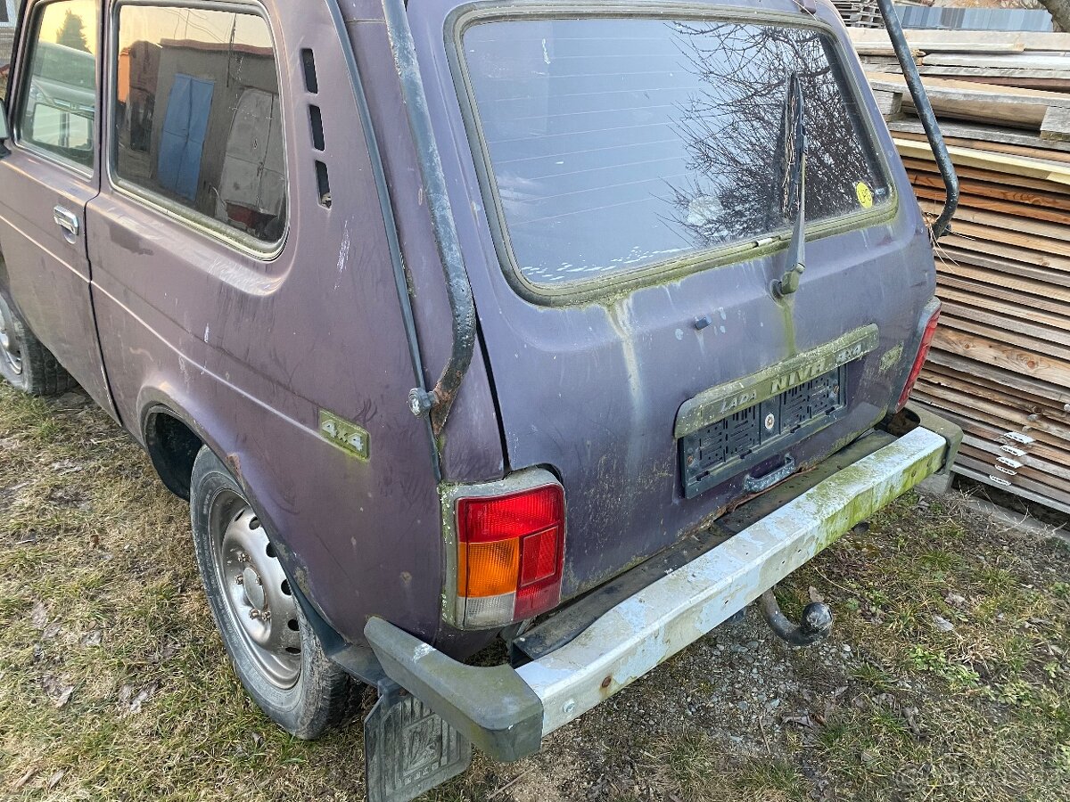 Prodám pár věcí na Lada Niva. Doklady EKO zaplaceno.
