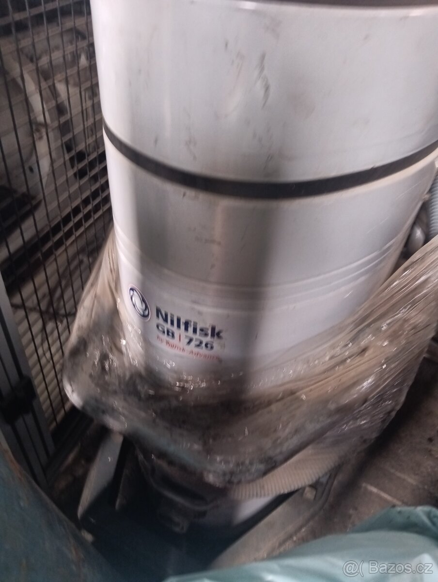 průmyslový vysavač NILFISK