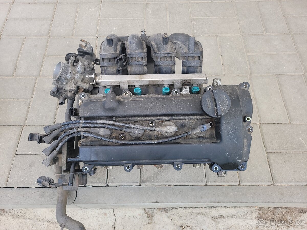 Hlava motoru Hyundai I20 1.2 16V 68kW G4LA