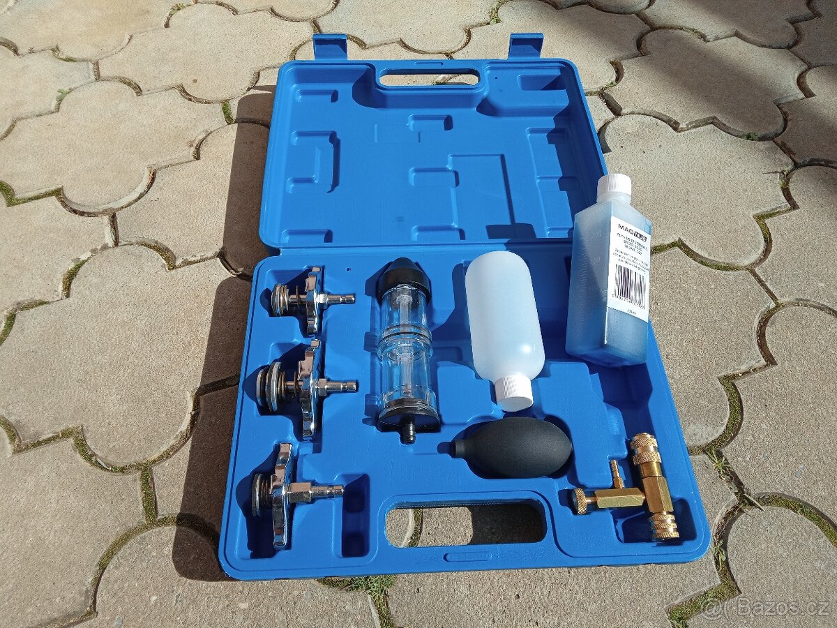 Tester těsnosti a úniku CO2 pod těsněním hlavy motoru