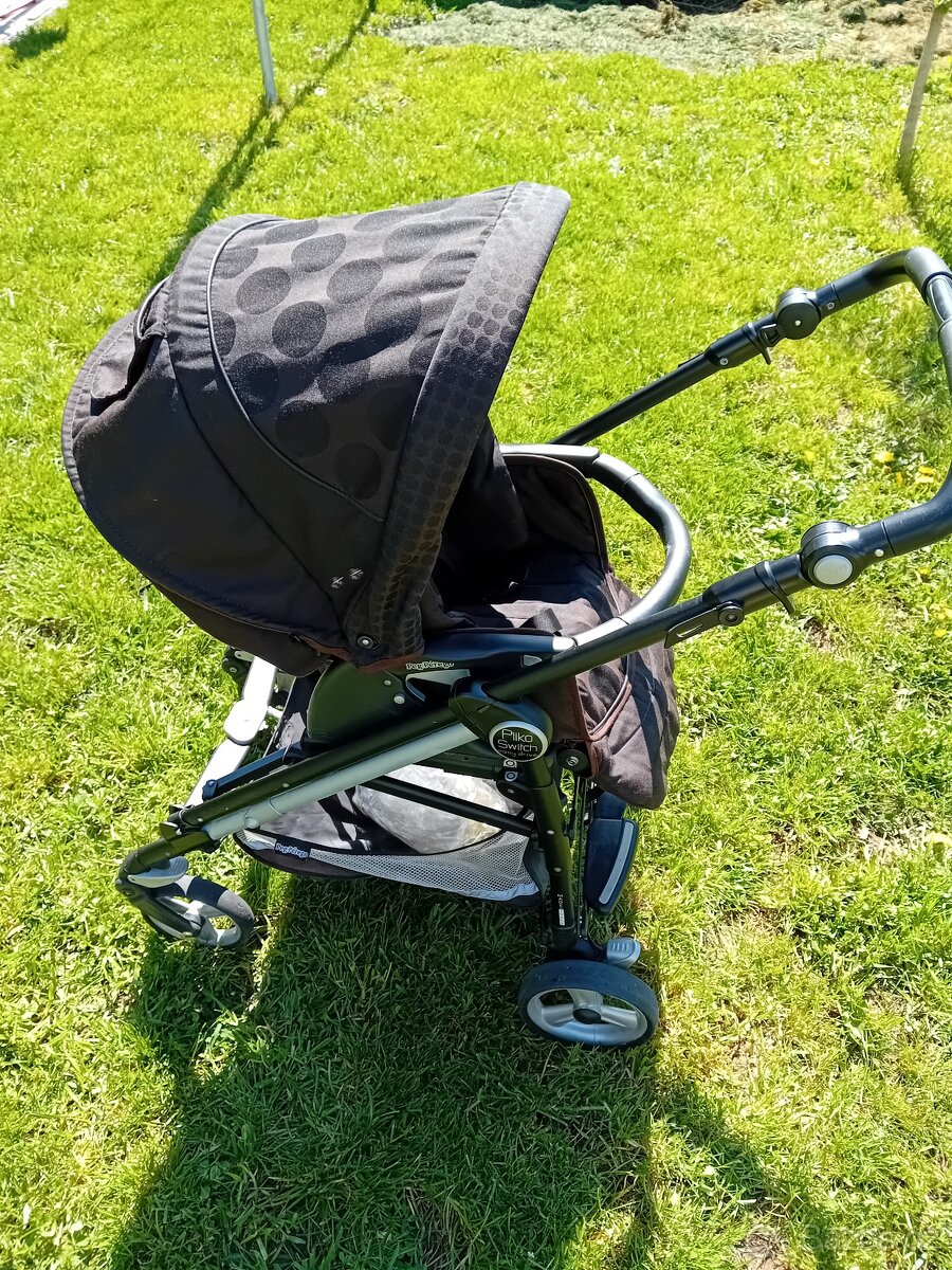 Kočárek Peg-perego Pliko switch