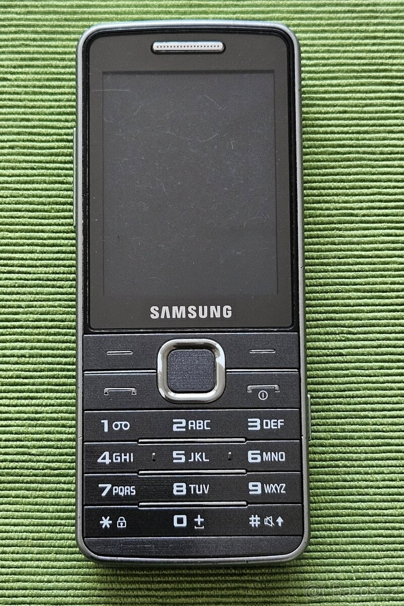 Prodám mobilní telefon SAMSUNG GT-S5610
