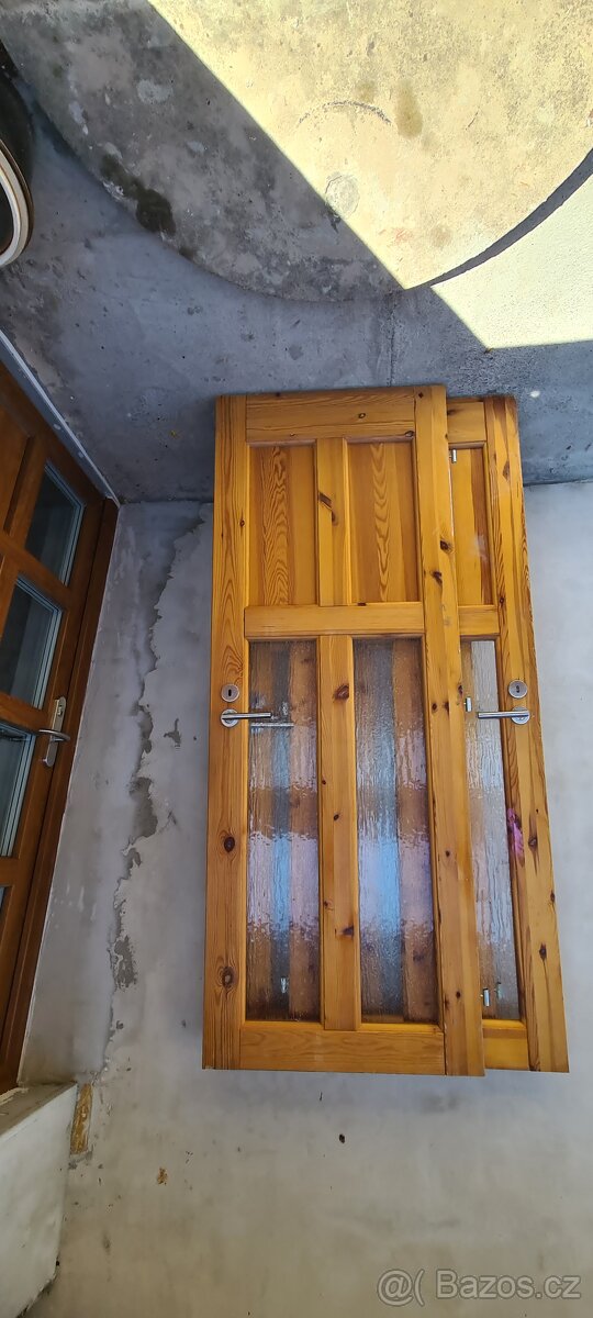 Dveře z masivu 70 cm