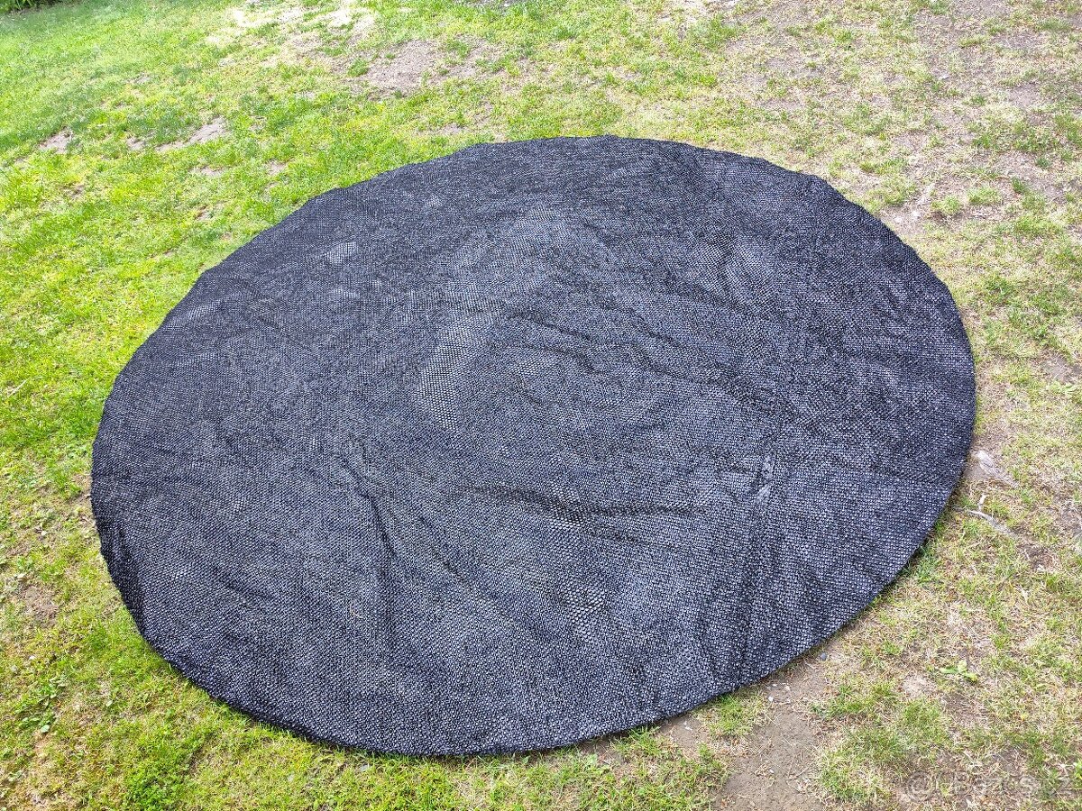Černá solární plachta 3m