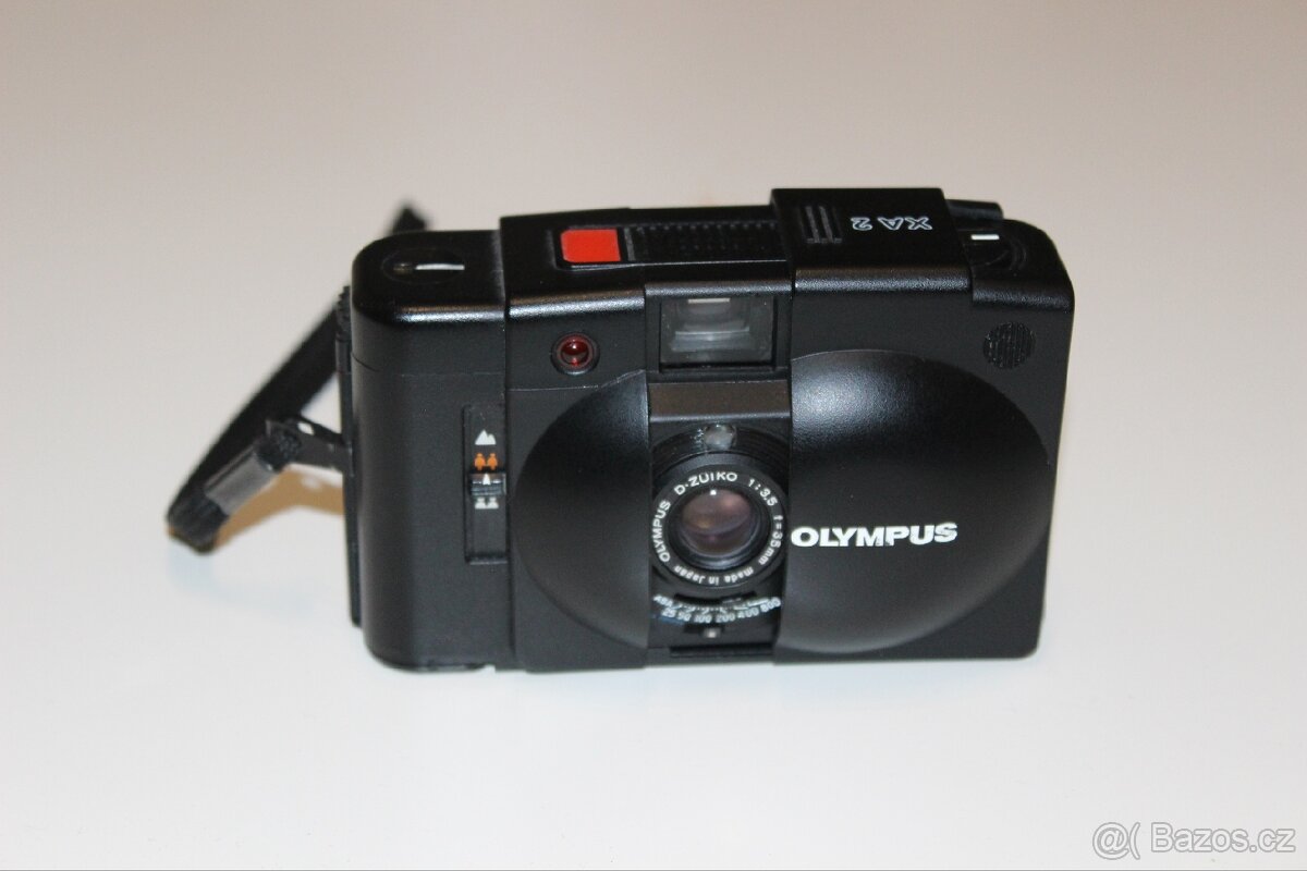 Olympus XA2