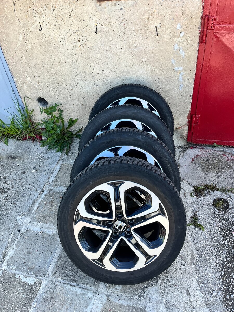 17" 5x114.3 Honda HR-V pneu 215/55