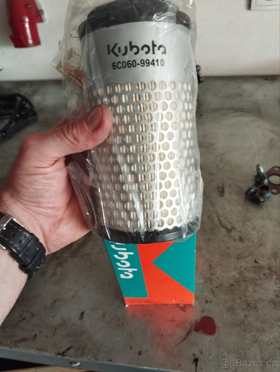 Vzduchový filtr Kubota