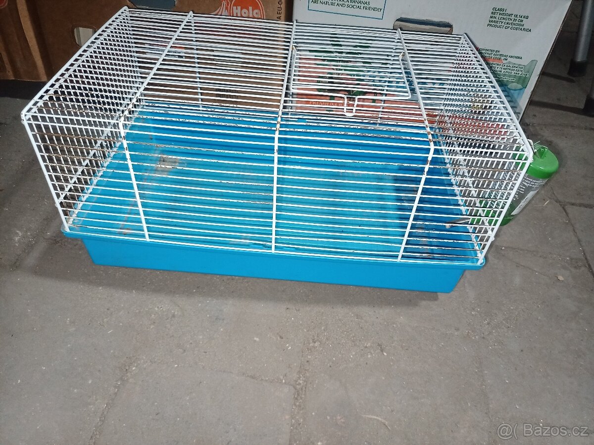 Prodám klec modrou