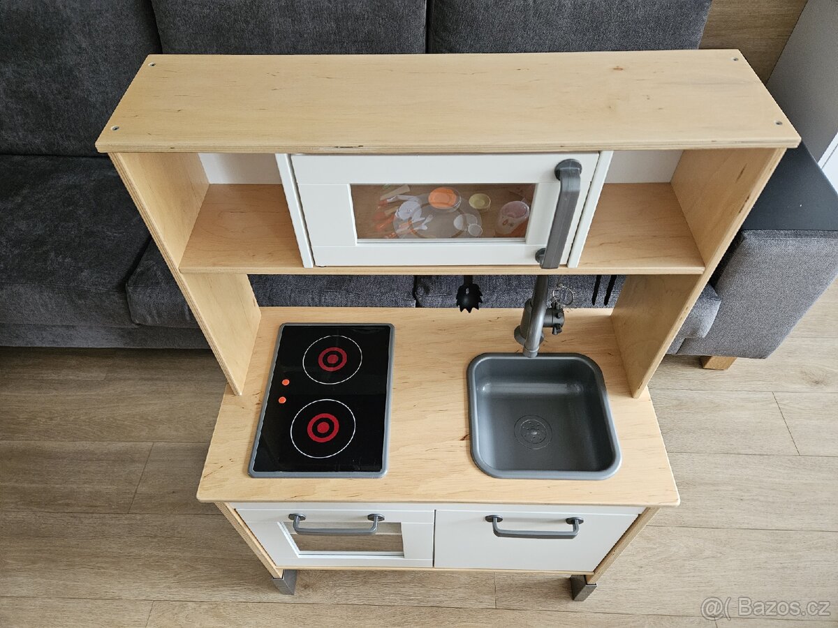 Dětská kuchyňka IKEA s příslušenstvím