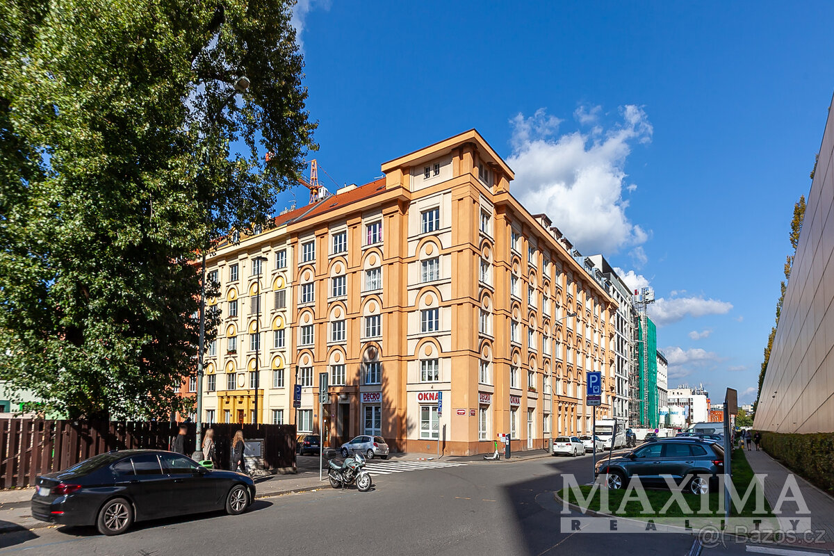Byt 2+1 o ploše 74 m2 - Praha, Libeň