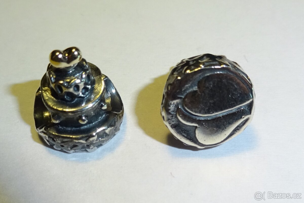 Přívěsek PANDORA- DORT. Stříbro + zlato. Nový