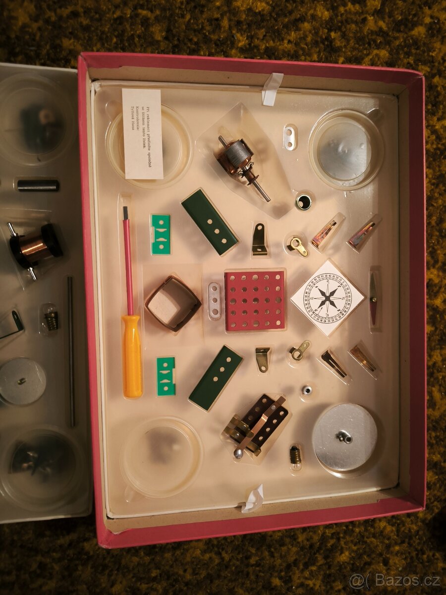 Původní stavebnice Merkur elektro